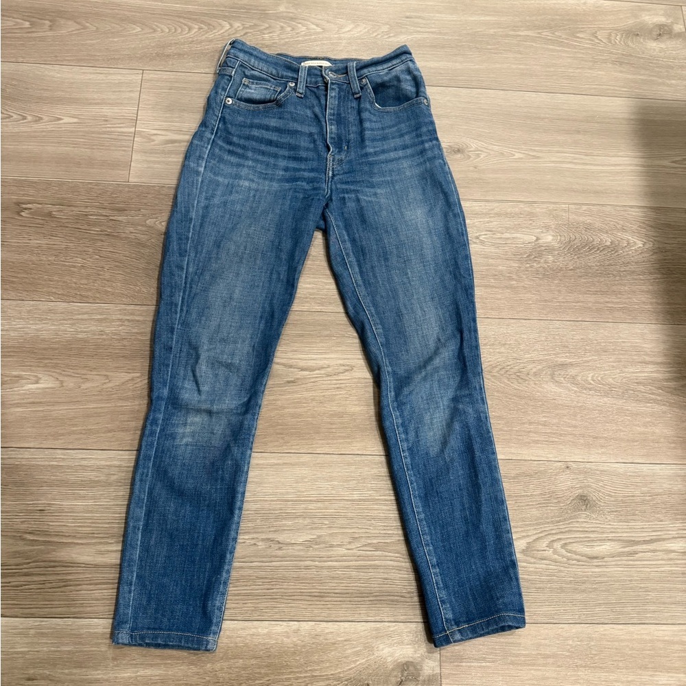Levi's Women's Mile High Super Skinny Jeans. Size 24. Gently used. - Picture 3 of 5